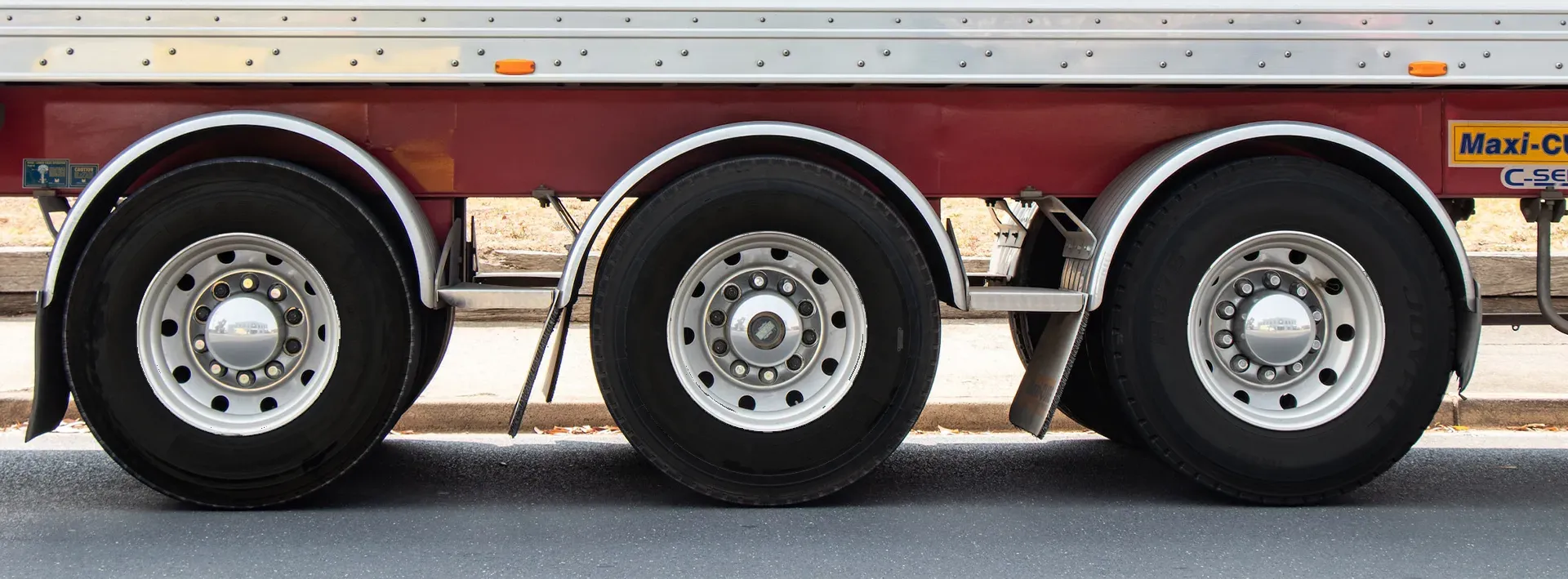 clean truck wheels